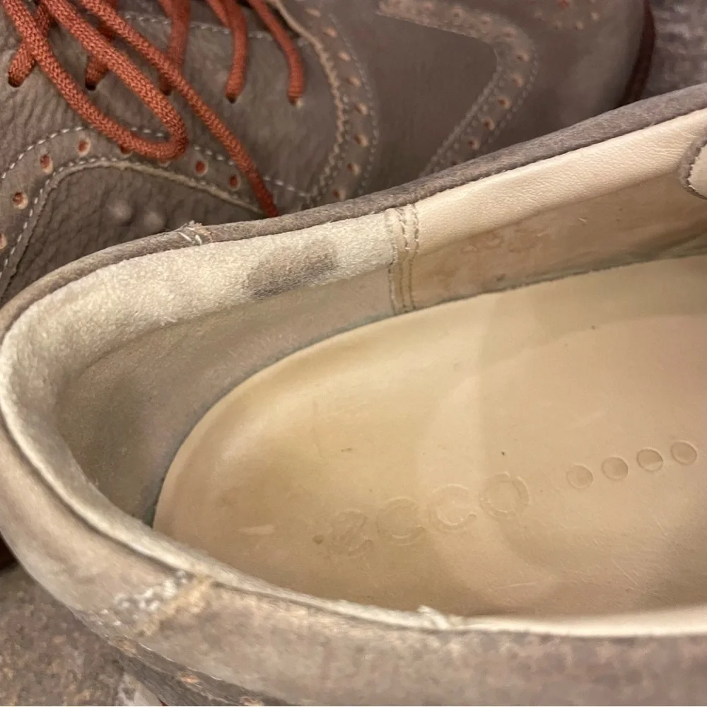 ECCO Men's Taupe Wingtip Tour Hybrid Golf Shoes Size 10.5